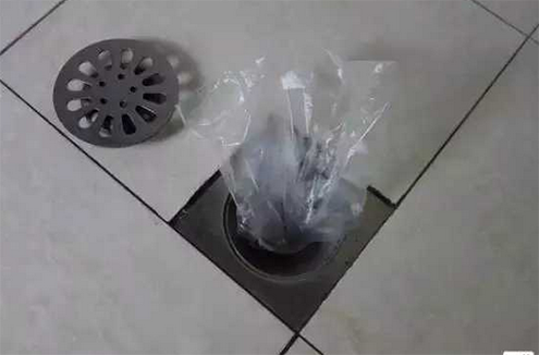 家里衛(wèi)生間地漏反味怎么辦？不花錢的實用小技巧趕緊來看