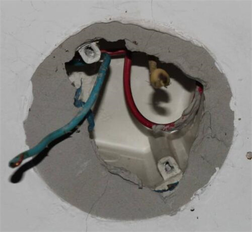 吸頂燈是怎樣安裝的？簡(jiǎn)單五步實(shí)現(xiàn)完美安裝