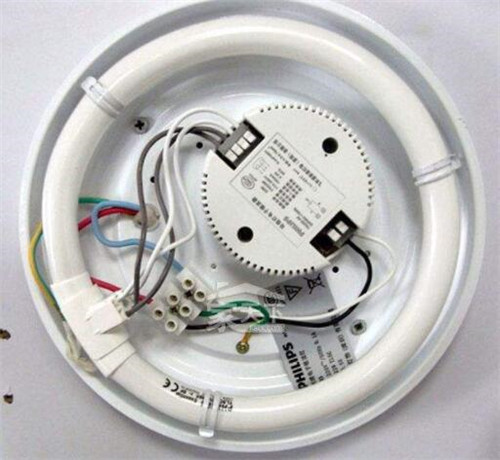 吸頂燈是怎樣安裝的？簡(jiǎn)單五步實(shí)現(xiàn)完美安裝