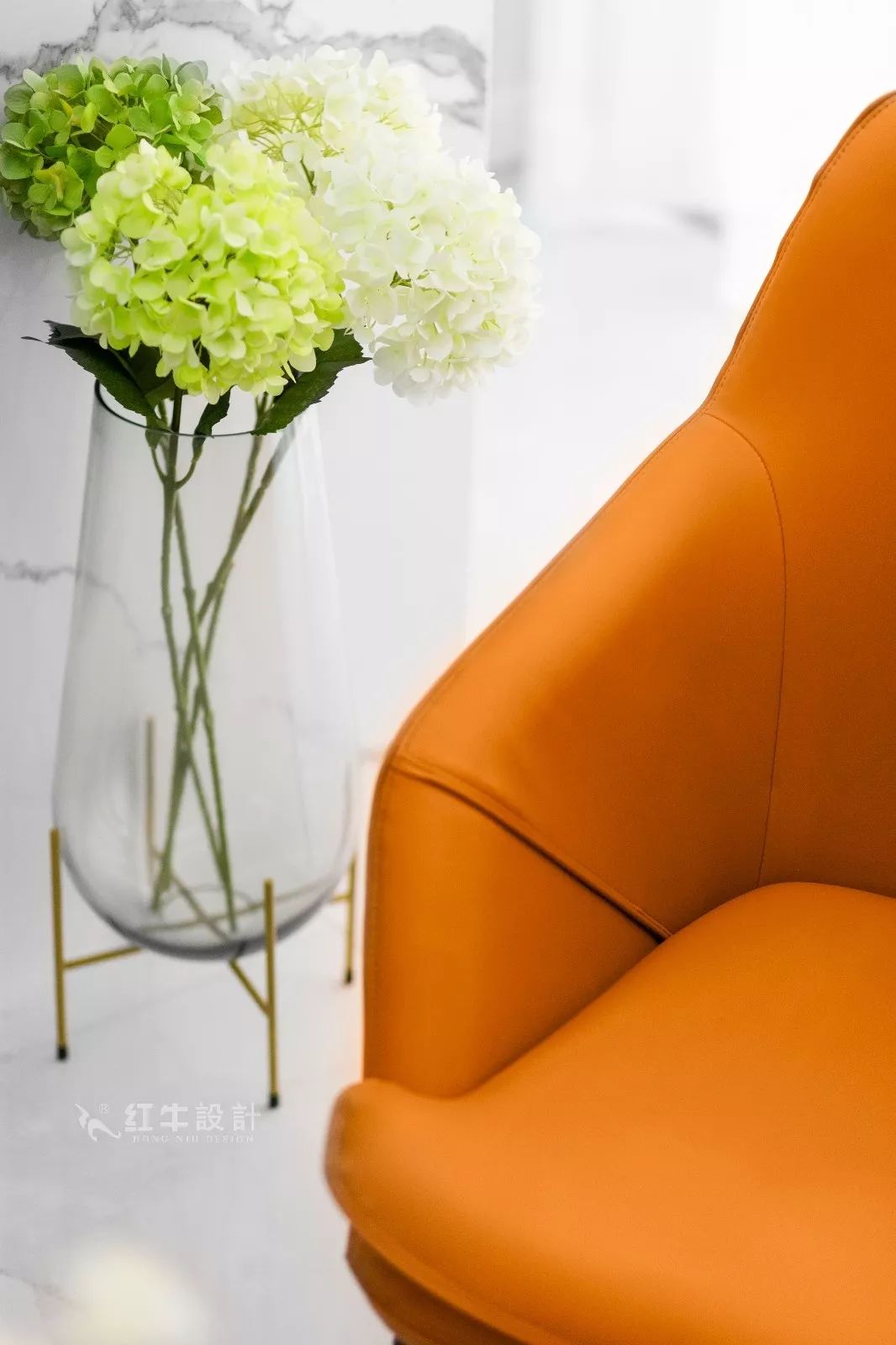 南京雅居樂(lè)145㎡現(xiàn)代簡(jiǎn)約--演繹當(dāng)代生活美學(xué)05客廳設(shè)計(jì)04小飾品