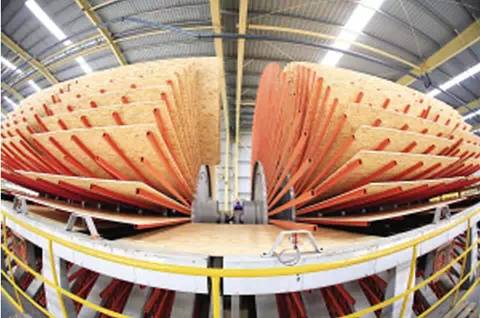 裝修材料PK賽：傳統(tǒng)木工板vs OSB精木板