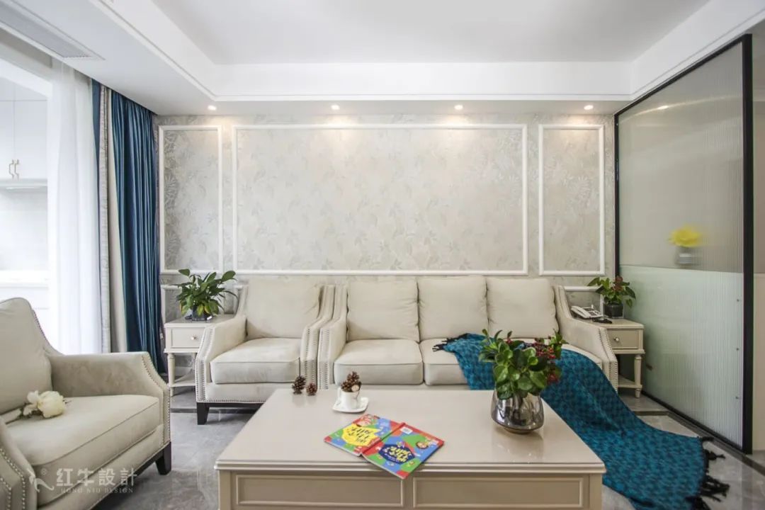 最美畢業(yè)照 ⑥--簡美不一定是深色系，也可以這樣清爽哦！03客廳