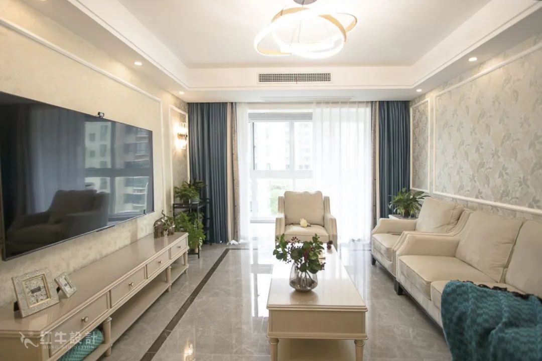 最美畢業(yè)照 ⑥--簡美不一定是深色系，也可以這樣清爽哦！04客廳