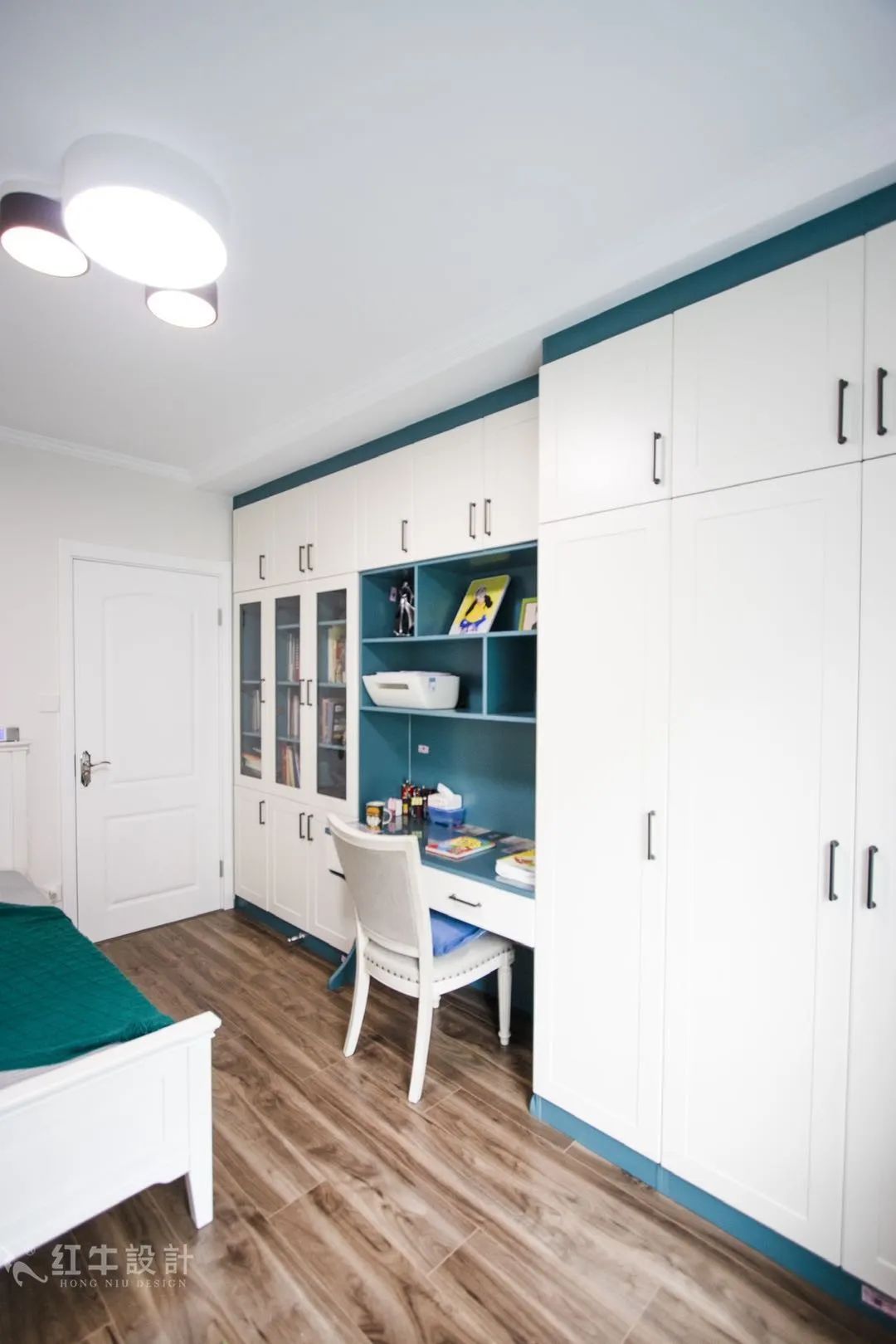 最美畢業(yè)照 ⑥--簡美不一定是深色系，也可以這樣清爽哦！10書房