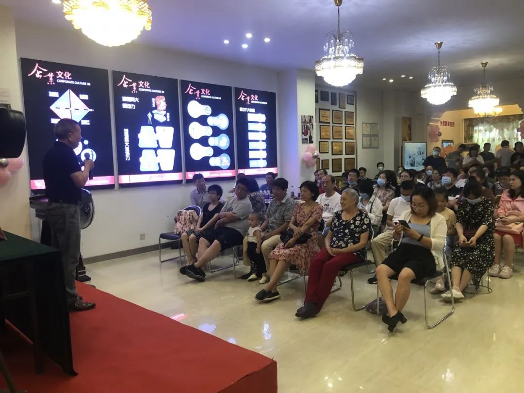 23周年 | 紅牛裝飾店慶“總裁簽售會”圓滿結束