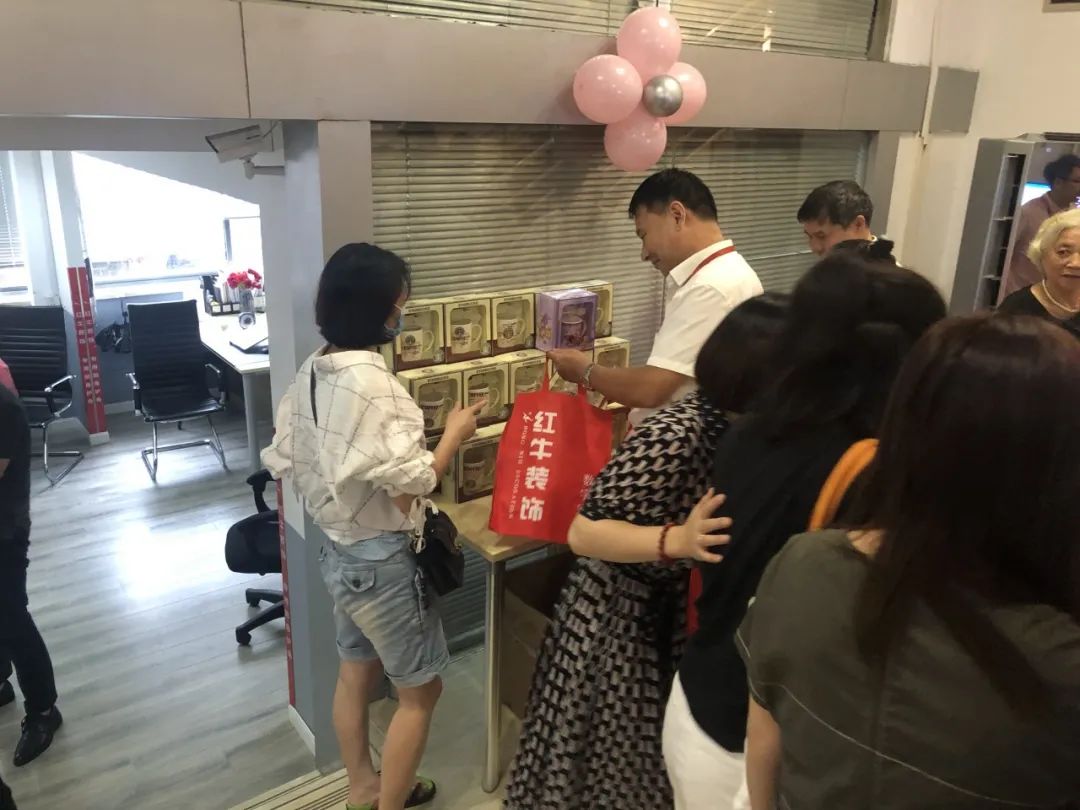 23周年 | 紅牛裝飾店慶“總裁簽售會”圓滿結束