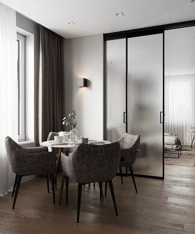 想裝玻璃推門，哪種更適合？