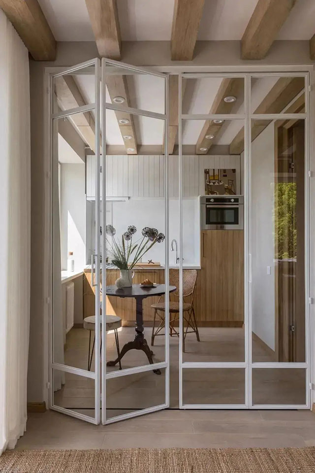 想裝玻璃推門，哪種更適合？