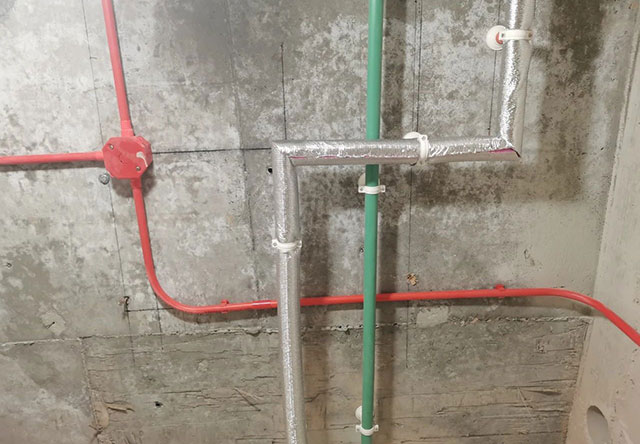 無(wú)體驗(yàn)不裝修！帶您直擊紅牛裝飾水電、防水施工現(xiàn)場(chǎng)！