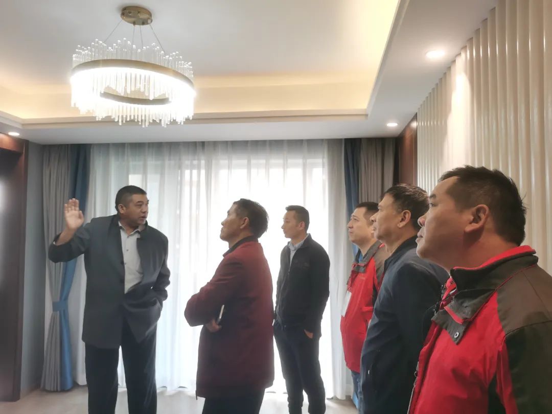 【雙十一】工程總監(jiān)親自帶隊(duì)巡檢，嚴(yán)守每個(gè)工地品質(zhì)，不負(fù)所托！