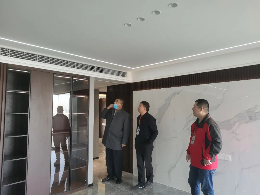 【雙十一】工程總監(jiān)親自帶隊(duì)巡檢，嚴(yán)守每個(gè)工地品質(zhì)，不負(fù)所托！