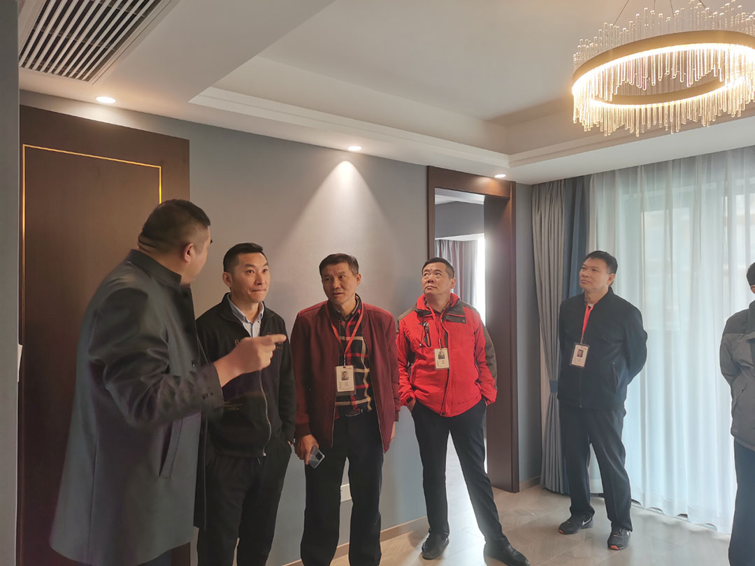 【雙十一】工程總監(jiān)親自帶隊(duì)巡檢，嚴(yán)守每個(gè)工地品質(zhì)，不負(fù)所托！