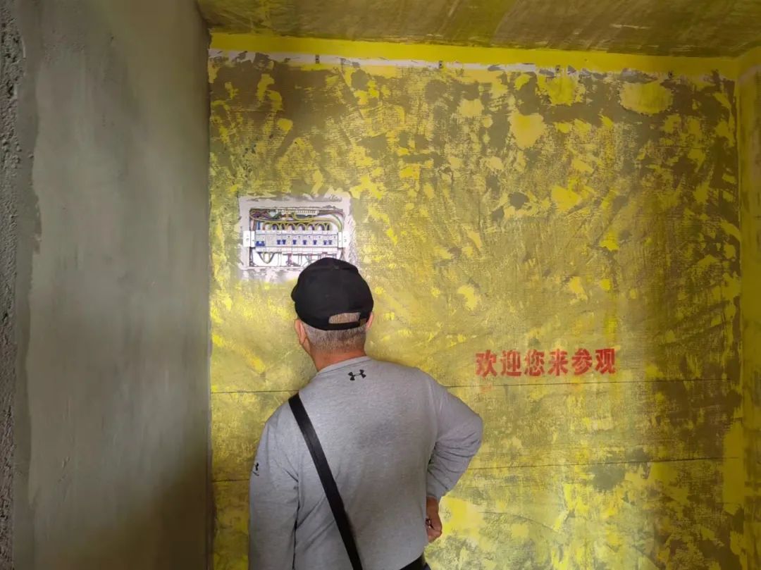 走過場？形式主義？不存在的！直擊紅牛裝飾工地現(xiàn)場，您會看見……