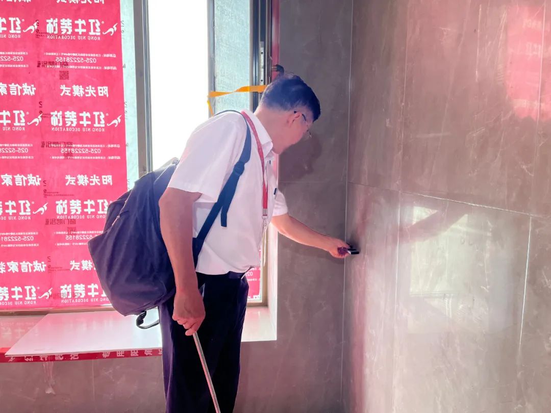 董事長親自帶隊突擊工地巡檢，為高品質(zhì)裝修把關(guān)！