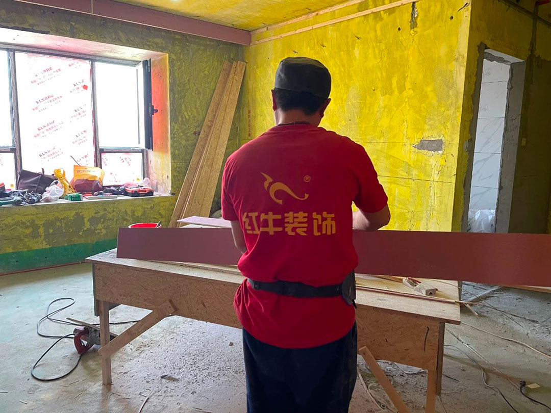 工地突擊巡檢，嚴(yán)苛工藝標(biāo)準(zhǔn)，細(xì)微之處見品質(zhì)！