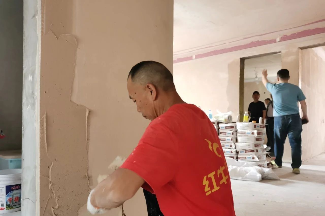 工地突擊巡檢｜在他們的“挑剔”下，筑就高品質家居