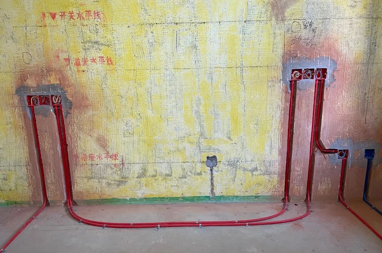 南京紅牛裝飾公司工地巡檢：雙11拼什么？我們?cè)谄促|(zhì)量！拼服務(wù)！
