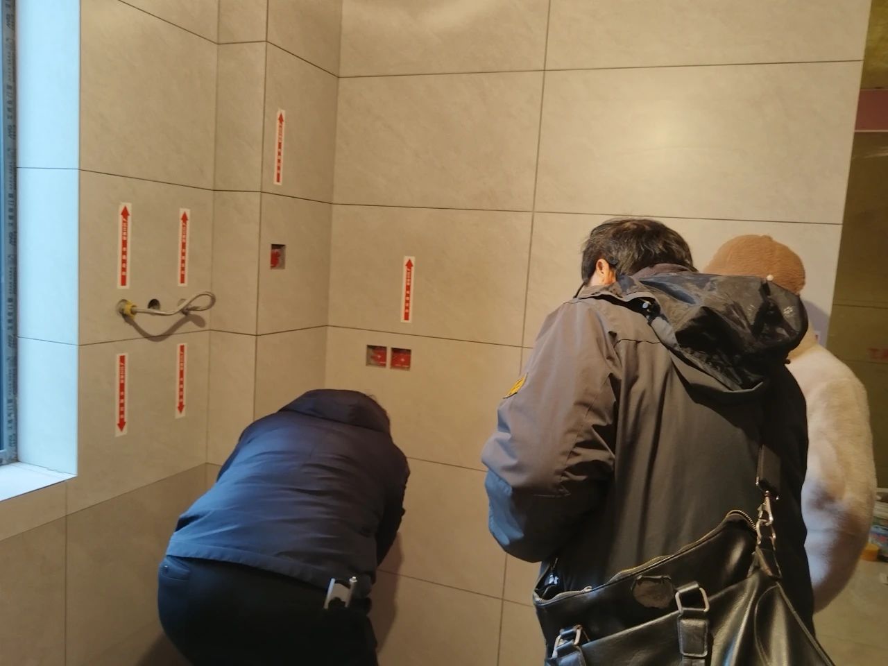 工地巡檢｜巧遇兩戶業(yè)主，堅(jiān)守品質(zhì)承諾，不放過任何細(xì)節(jié)