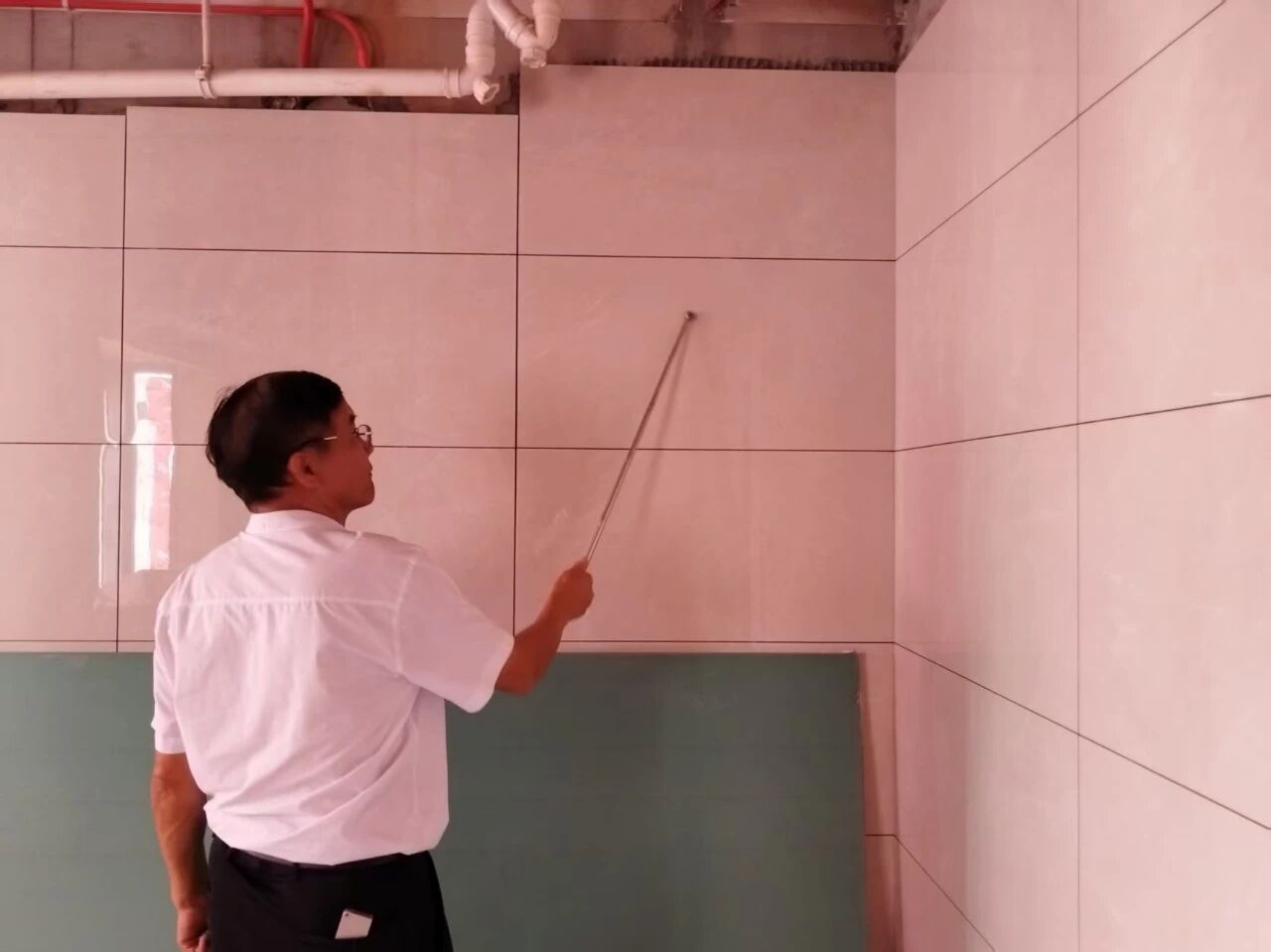 南京紅牛裝飾：工地突擊巡檢，狠抓質(zhì)量，嚴(yán)控細(xì)節(jié)，品質(zhì)交付！