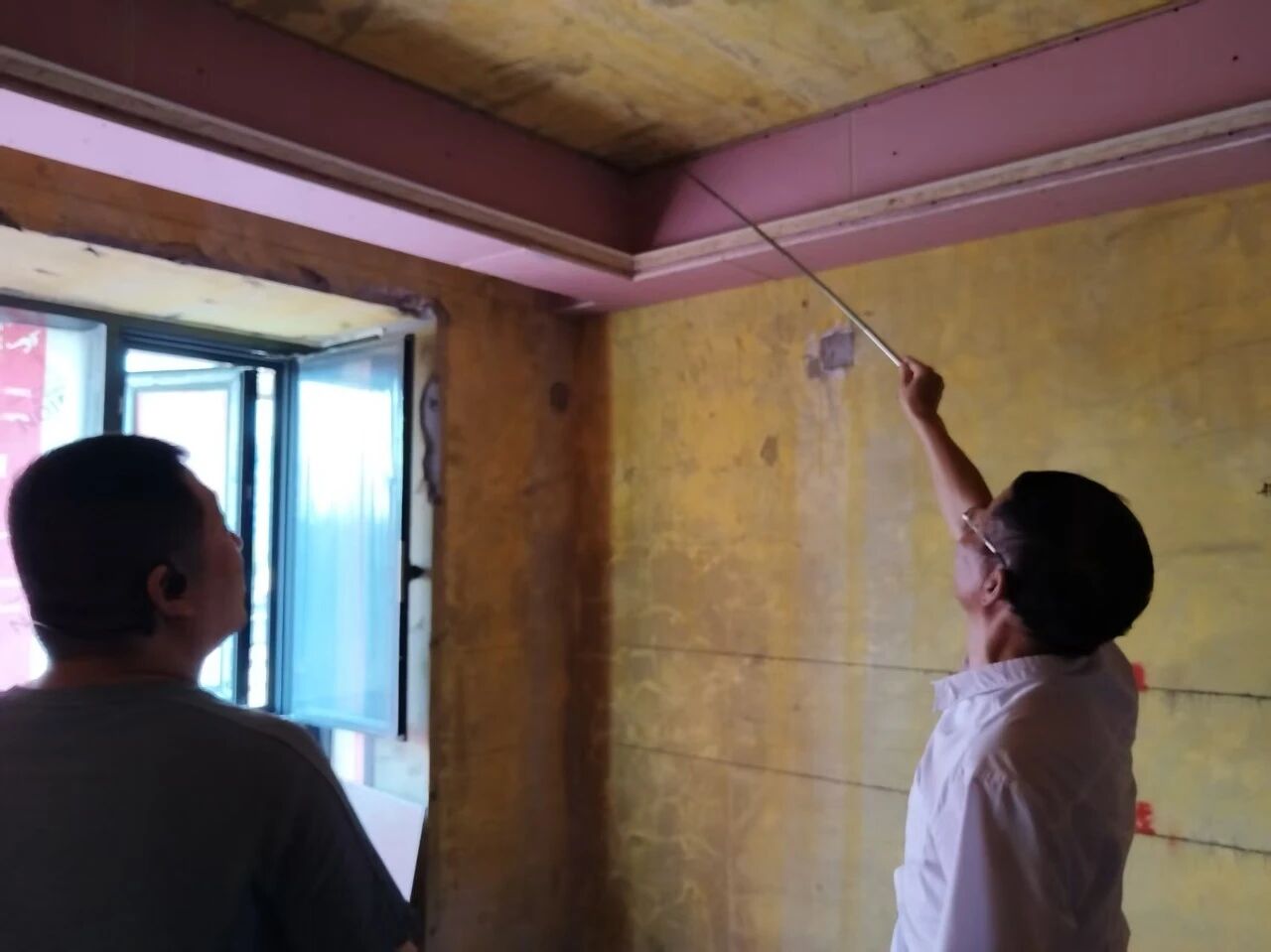 南京紅牛裝飾：工地突擊巡檢，狠抓質(zhì)量，嚴(yán)控細(xì)節(jié)，品質(zhì)交付！