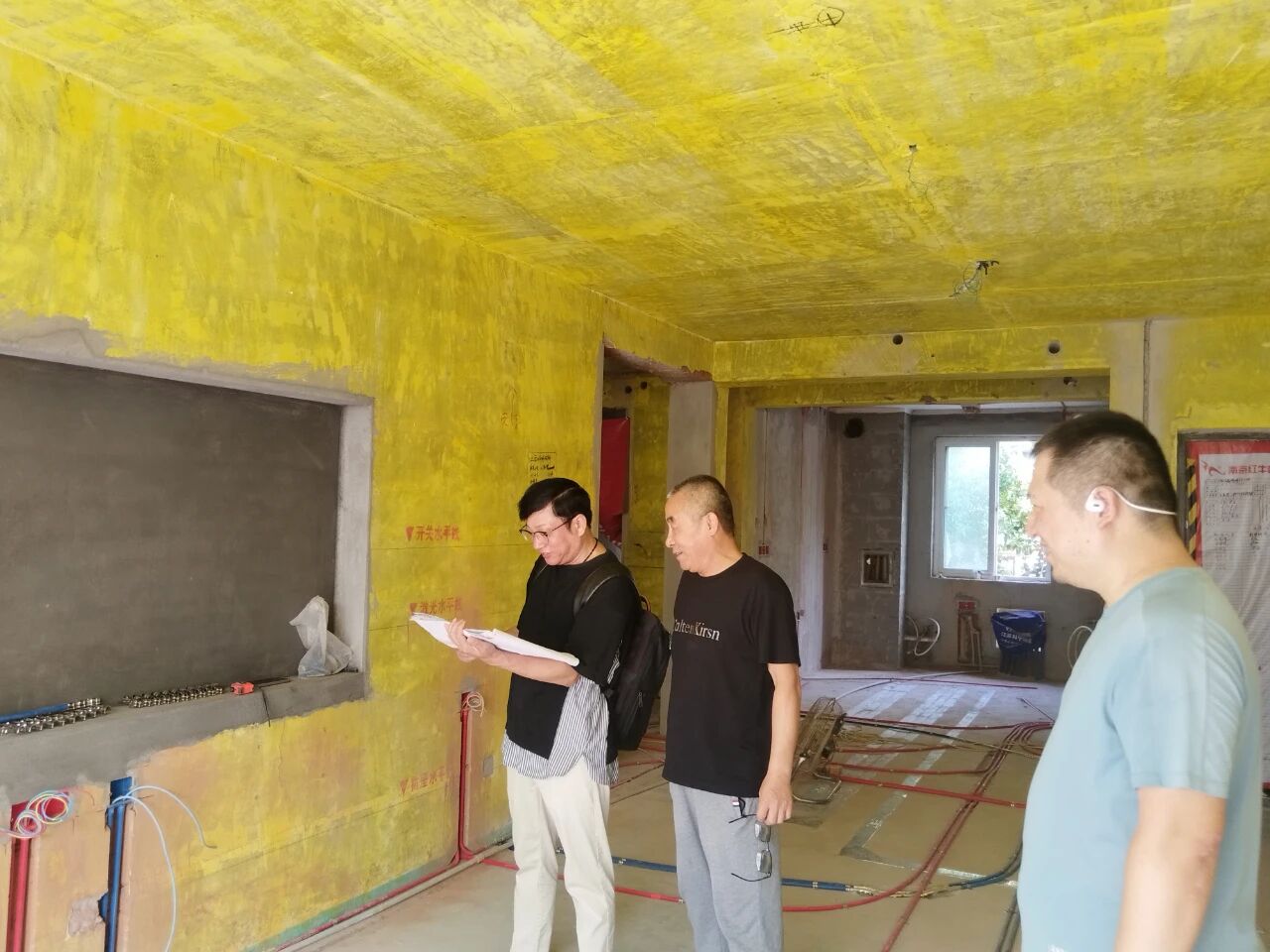 設(shè)計師工地巡檢，用腳步丈量細節(jié)，護航效果完美落地！