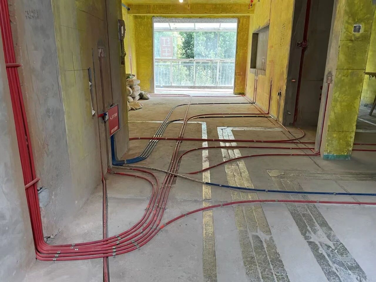 差別真的太大了！南京紅牛裝飾標(biāo)準(zhǔn)化水電工藝vs非正規(guī)／熟人施工隊(duì)的水電工藝！