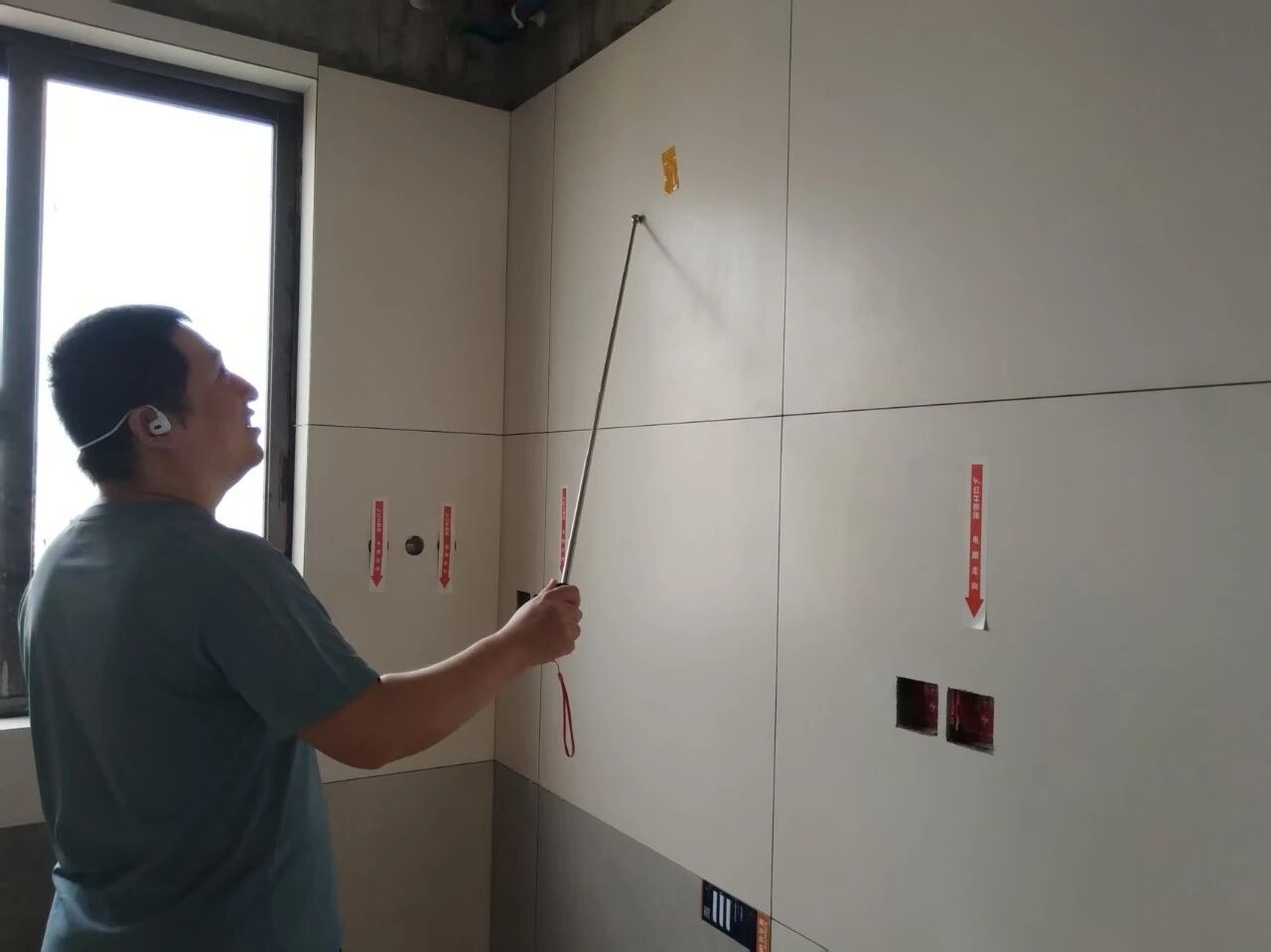 九月秋意漸濃，南京紅牛裝飾工地巡檢步履不停，只為兌現(xiàn)品質(zhì)承諾！