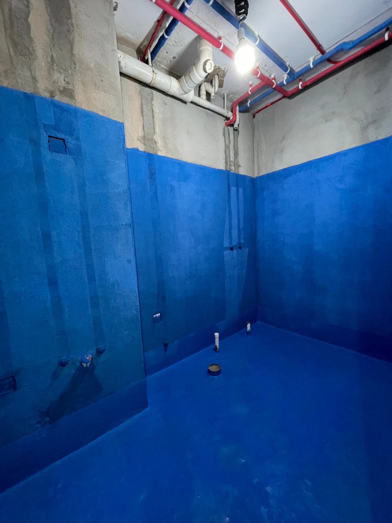 九月秋意漸濃，南京紅牛裝飾工地巡檢步履不停，只為兌現(xiàn)品質(zhì)承諾！