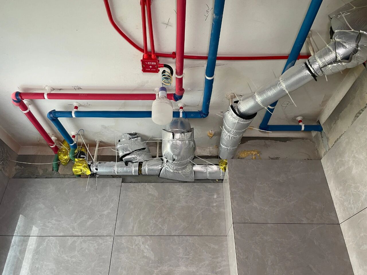 工地突擊巡檢｜嚴把每一處細節(jié)，用心守護每一份安心！