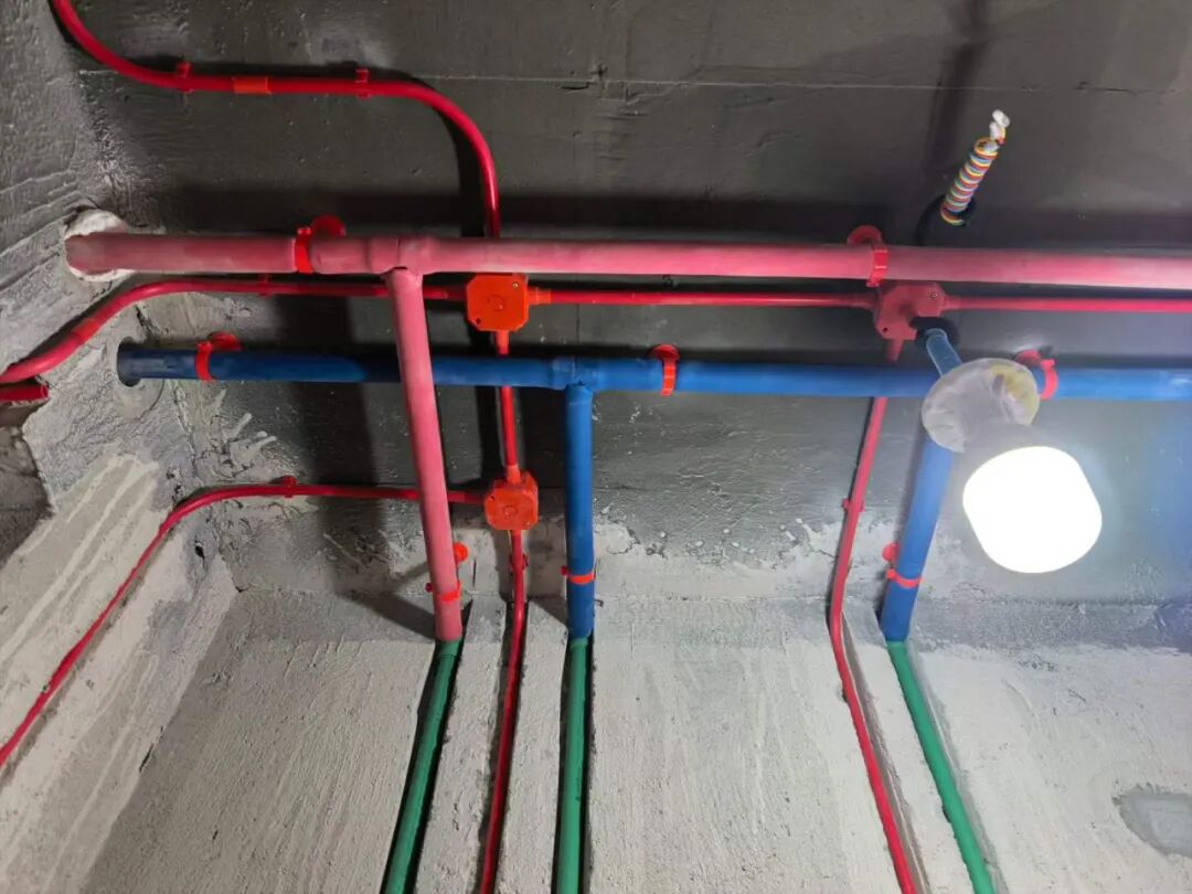 家裝避坑指南：水路改造怕被坑？盯住這“幾個(gè)核心”工藝！